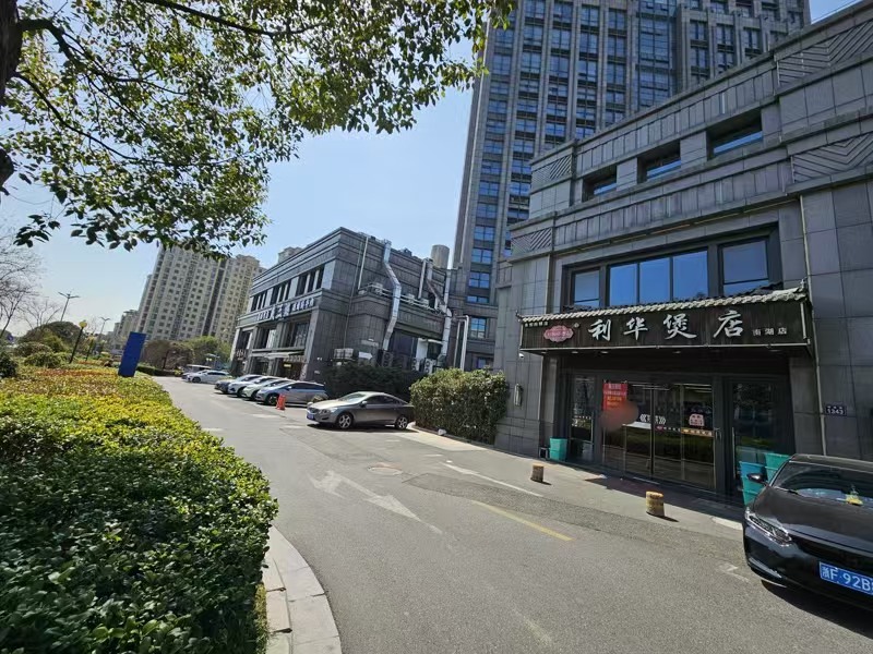 好运转(利华煲店)餐饮店聚集段经营7年半的餐饮店转让