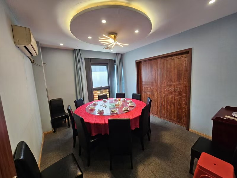 好运转(利华煲店)餐饮店聚集段经营7年半的餐饮店转让