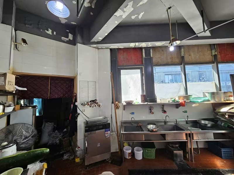 好运转(利华煲店)餐饮店聚集段经营7年半的餐饮店转让