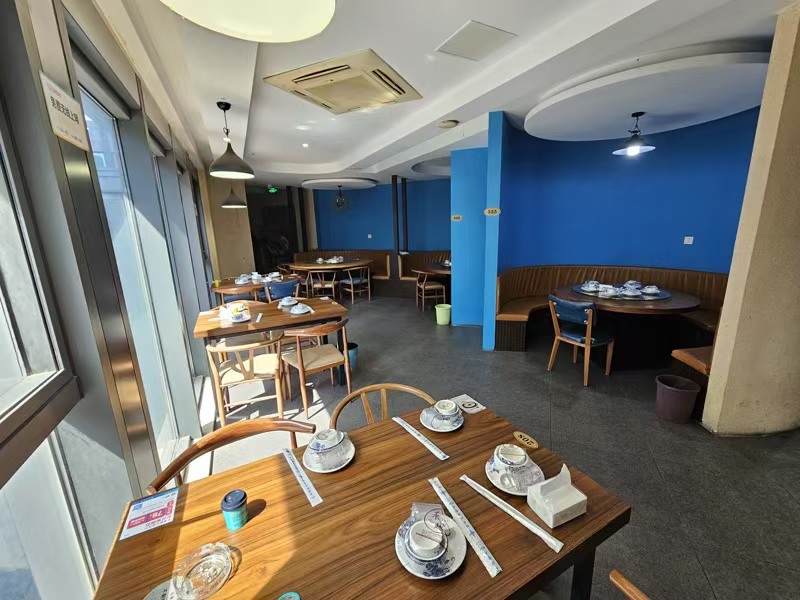 好运转(利华煲店)餐饮店聚集段经营7年半的餐饮店转让