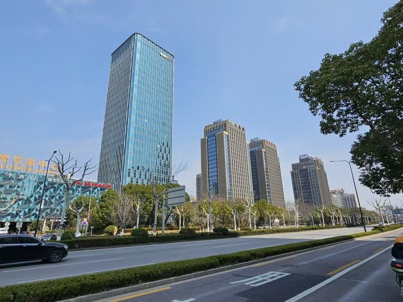 好运转(德康口腔医院)南湖区春江中心大拐角旁400㎡商铺出租