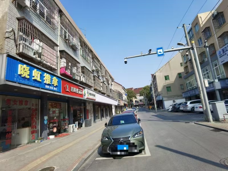 好运转(吉阿婆麻辣烫)新丰镇盛家汇路周围居民聚集地,商圈自带流量,60㎡品牌麻辣烫店转让、