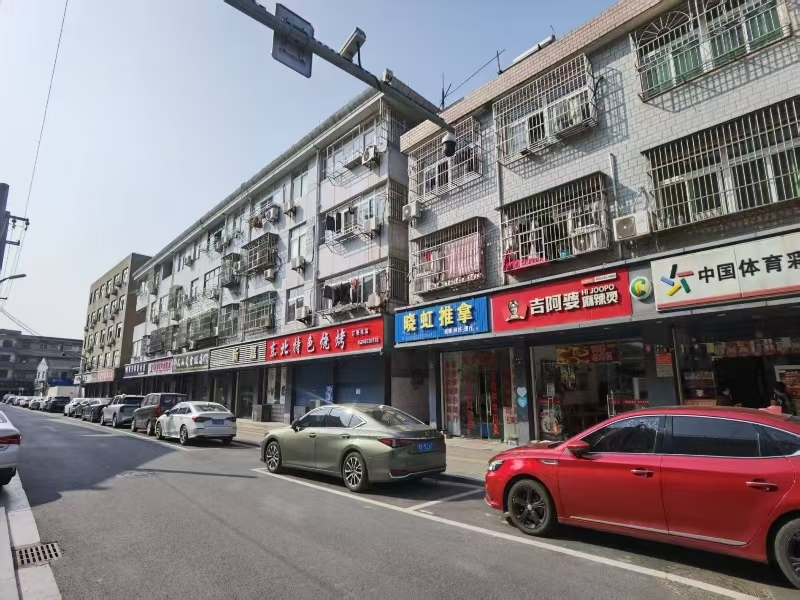 好运转(吉阿婆麻辣烫)新丰镇盛家汇路周围居民聚集地,商圈自带流量,60㎡品牌麻辣烫店转让、