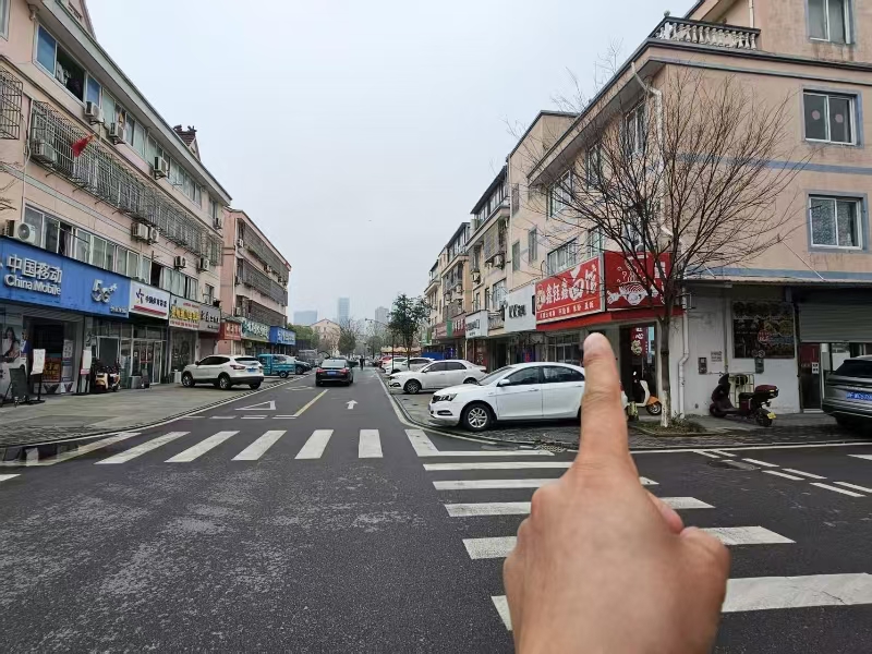 铺易转（鑫钰鑫面馆）工业区附近营业中纯一层95㎡小吃面馆转让