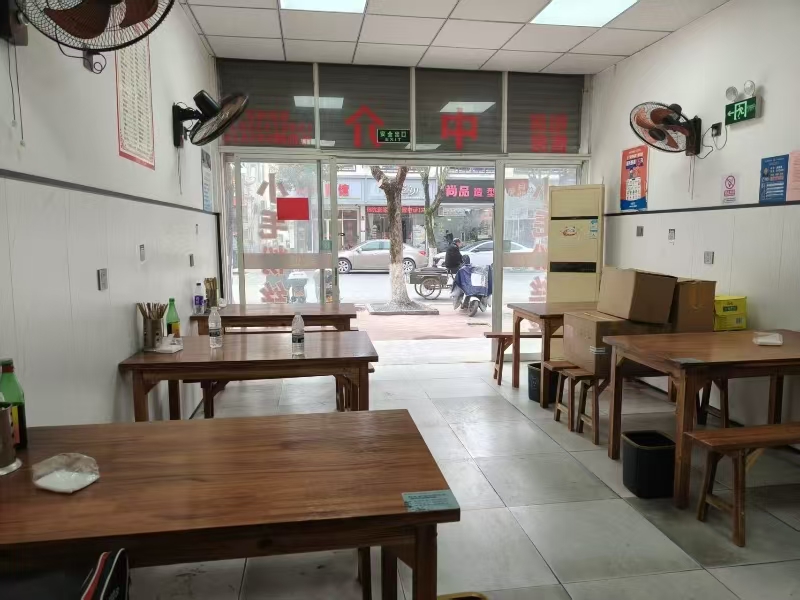 好运转（大发大小毛粉丝煲）桐乡多个工业区旁小吃店转让