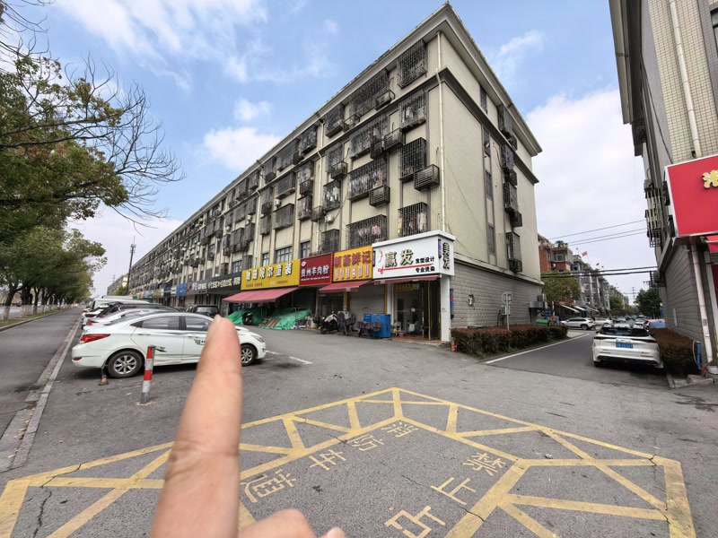 好运转（七悠自助台球棋牌）桐乡濮院大型成熟小区门口台球厅转让