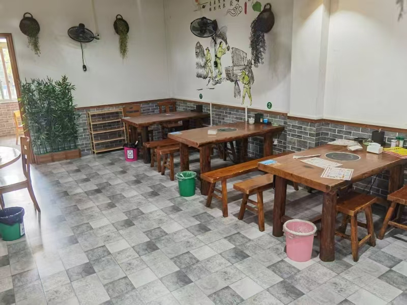 好运转(徐氏古法全牛馆)新景南路大型热闹餐饮一条街区,280㎡餐饮店转让、