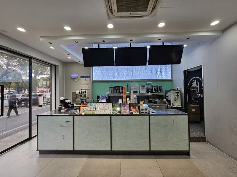 好运转（果茗星）阳海景怡南区小区门口80㎡奶茶店转让、