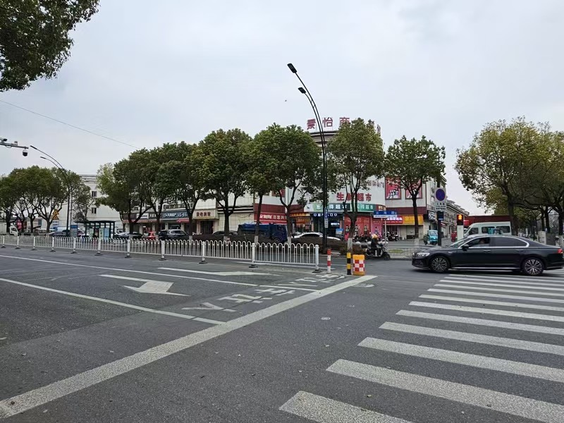 好运转（果茗星）阳海景怡南区小区门口80㎡奶茶店转让、