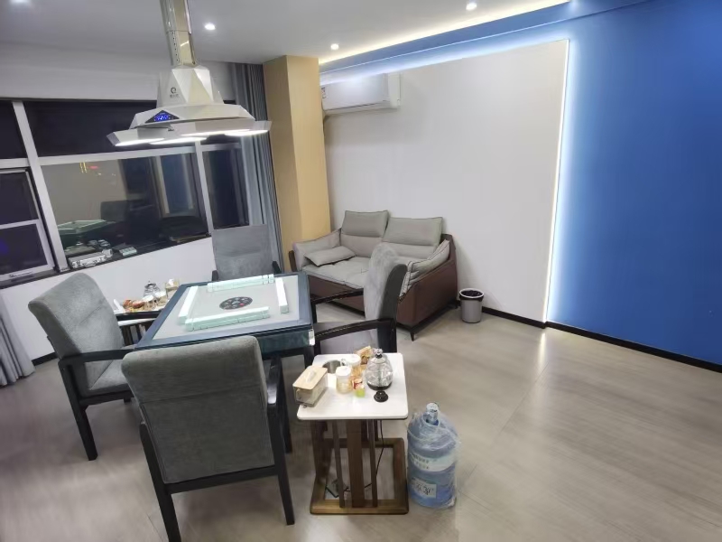 好运转（四季风享）南湖区餐饮美食一条街280㎡精装棋牌室转让、