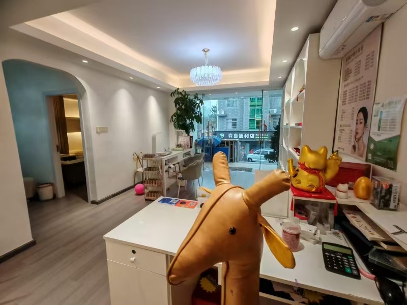 好运转（大涵国际）成熟小区、美食街美容店转让