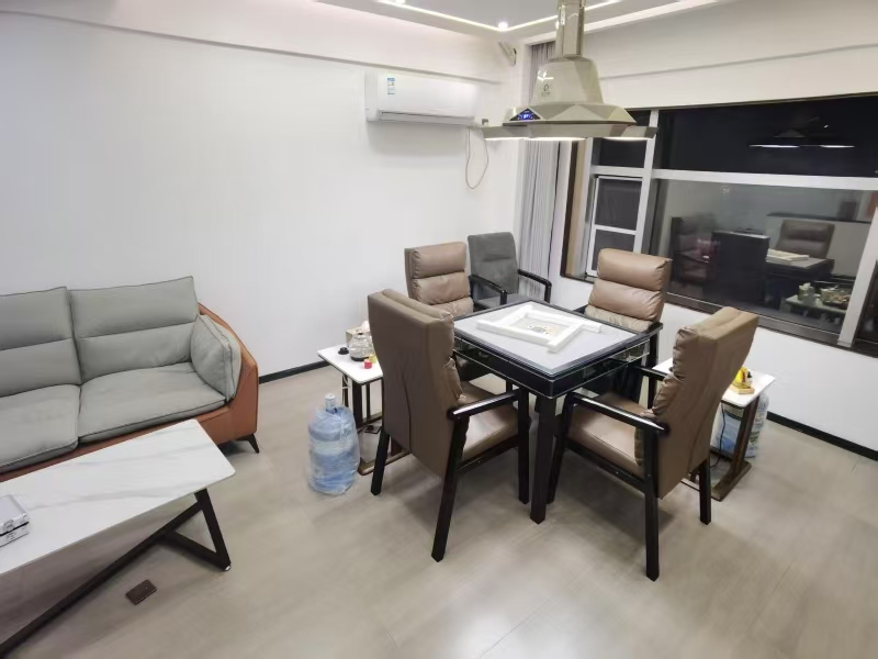 好运转（四季风享）南湖区餐饮美食一条街280㎡精装棋牌室转让、