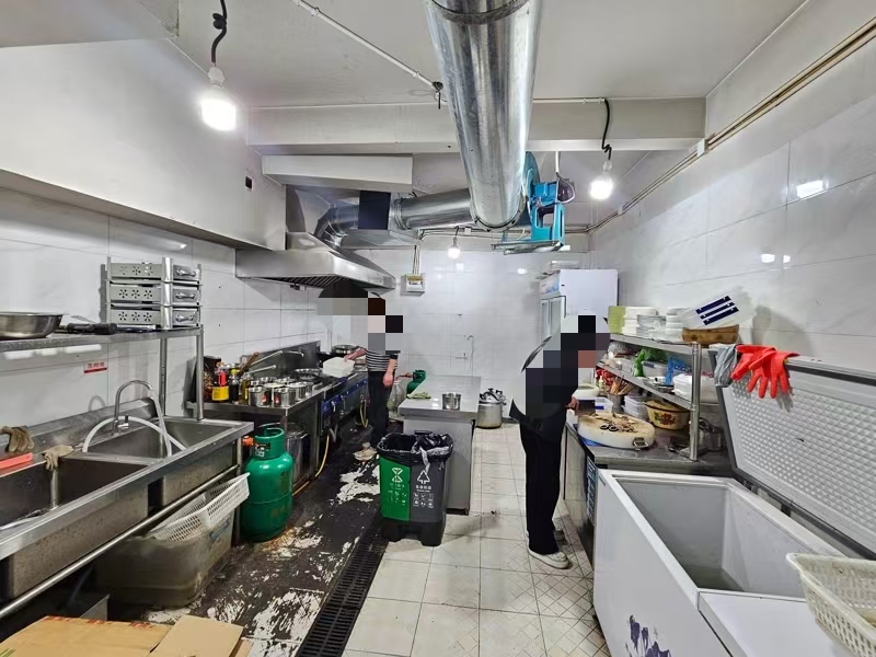 好运转(美蛙鱼.烧烤烧鸡公)工业重镇、餐饮小吃夜宵街、大拐角重型餐饮店转让