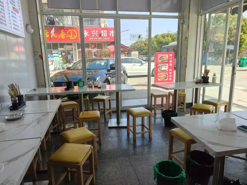 好运转(劲道锅锅米线)濮院鑫湖家园十字路口小吃店转让