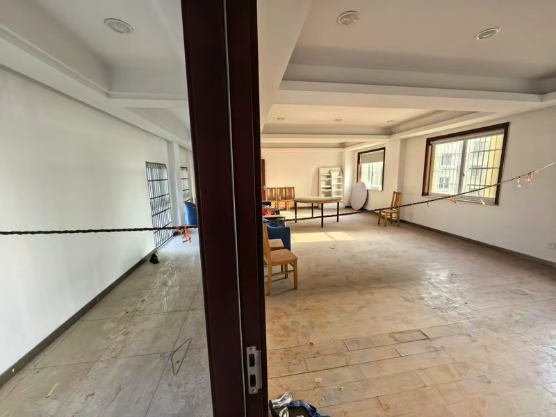 好运转(王江泾汽修店)王江泾省道路口正拐角汽修店出租或转让