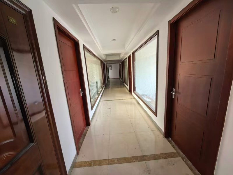 好运转(王江泾汽修店)王江泾省道路口正拐角汽修店出租或转让