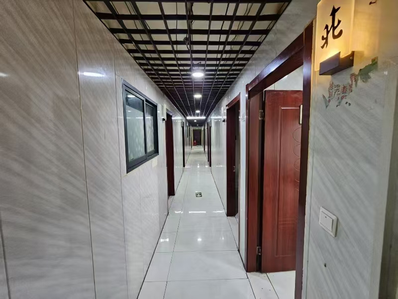 好运转（老地方棋牌茶室）大型小区门口旁350㎡棋牌室转让，房租6.4万/年