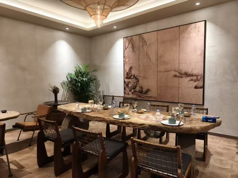 好运转（犇海串烧海胆海鲜料理）市中心南湖区拐角旁餐饮店转让