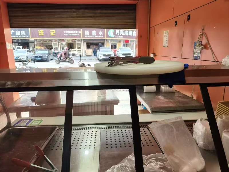 好运转（桂花烤鸭）海宁丰兴路烤鸭店转让可空转