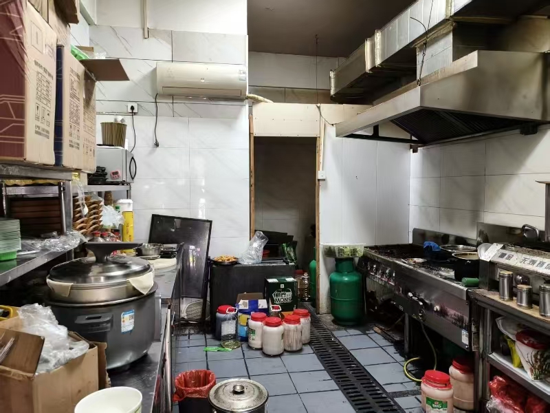 好运转（黄焖鸡米饭）南湖区高档小区门口小吃烧烤店转让