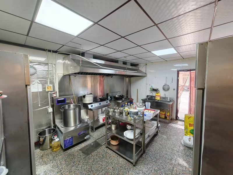 好运转(猪脚饭大王)桐乡蕞大小区文华小区纯一层150㎡餐饮店急转