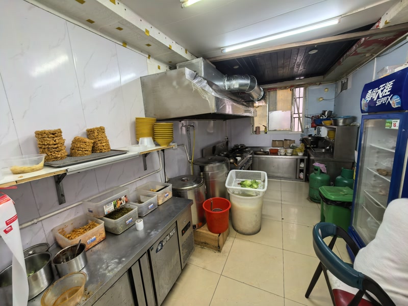 好运转（柳州螺丝粉）秀洲区象贤新村菜市场旁小吃店转让