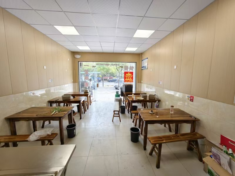 好运转(一日三餐)四周成熟小区覆盖餐饮街.上下两层108平快餐店转让
