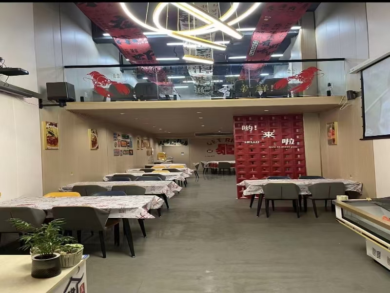 好运转(深夜酒肆精品小龙虾)海宁市中心年租2.5万餐饮店转让