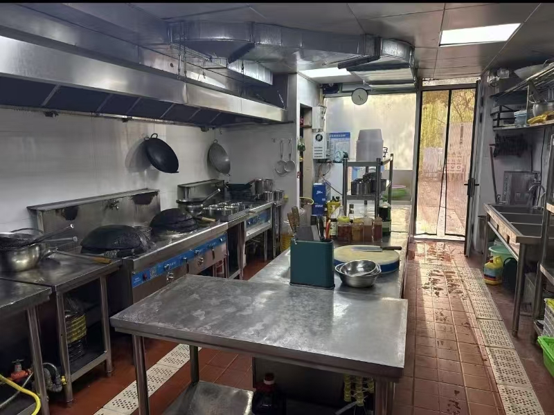 好运转(深夜酒肆精品小龙虾)海宁市中心年租2.5万餐饮店转让