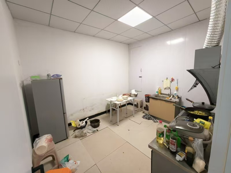 好运转（友合诊所）纯一层3间246㎡诊所转让、可空店转让