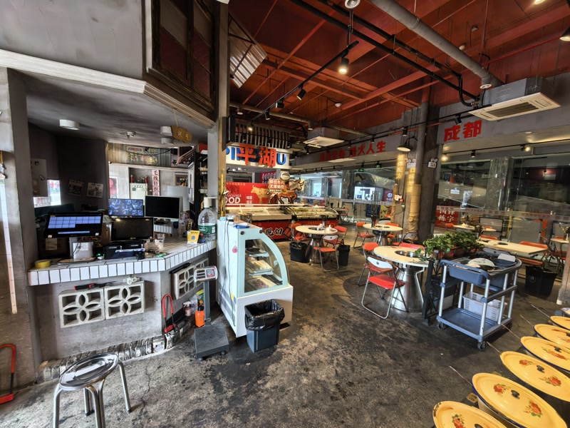 好运转(巴喜哥牛肉火锅)平湖市嘉荟城纯一层220平火锅店转让