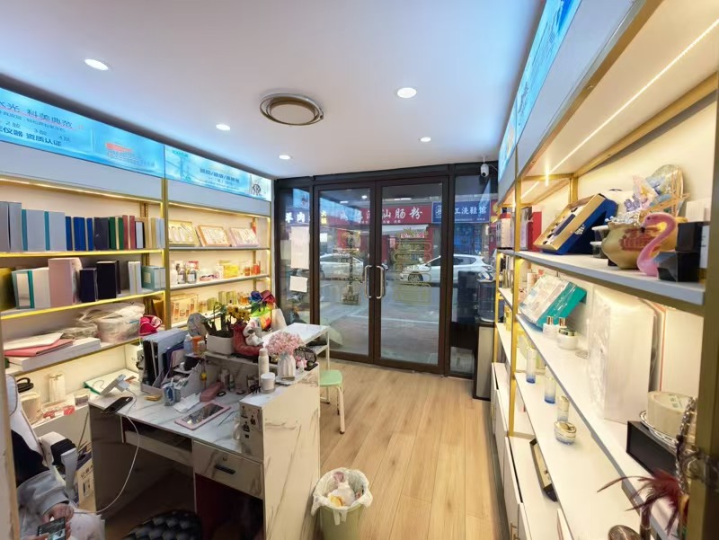 好运转(浪美靓妆)毛衫工业重镇开了7年的美容店转让