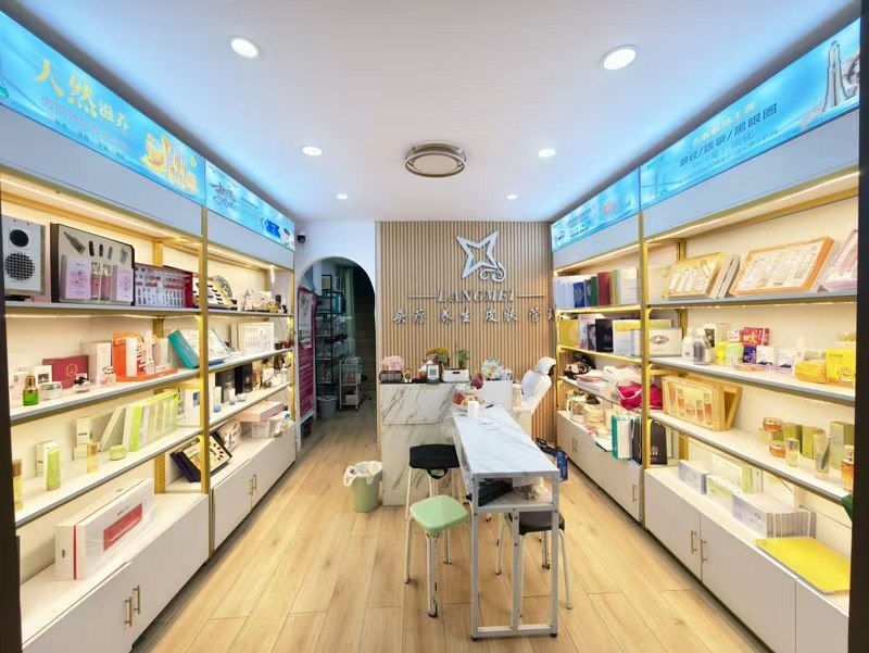 好运转(浪美靓妆)毛衫工业重镇开了7年的美容店转让