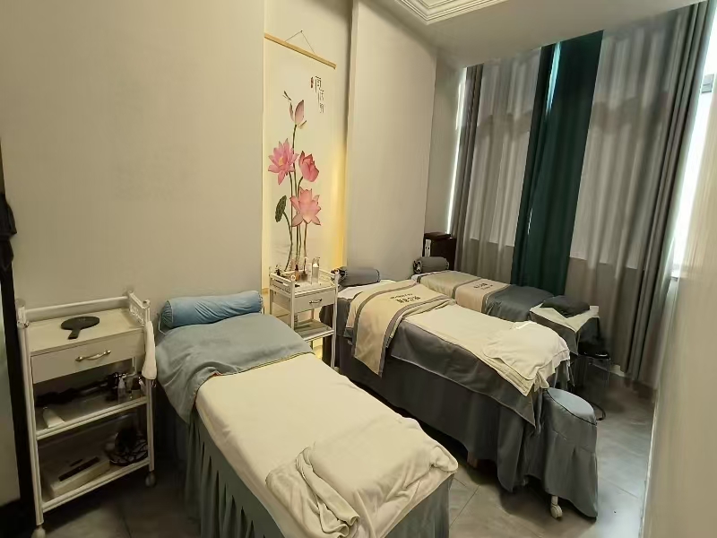 好运转（遇尚美容）成熟小区、万达广场美容店转让