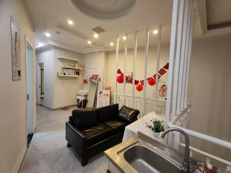 好运转（遇尚美容）成熟小区、万达广场美容店转让