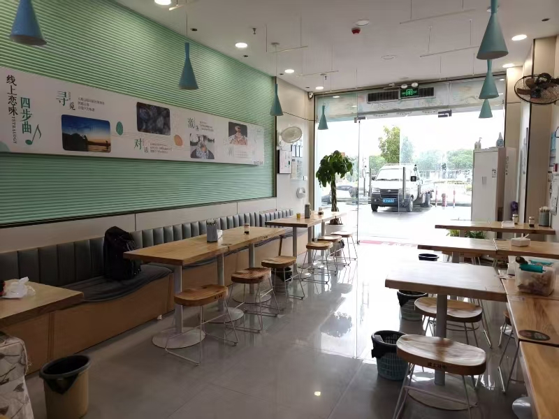 好运转（佰位鲜花甲米线）海盐百步大型酒店旁小吃店转让