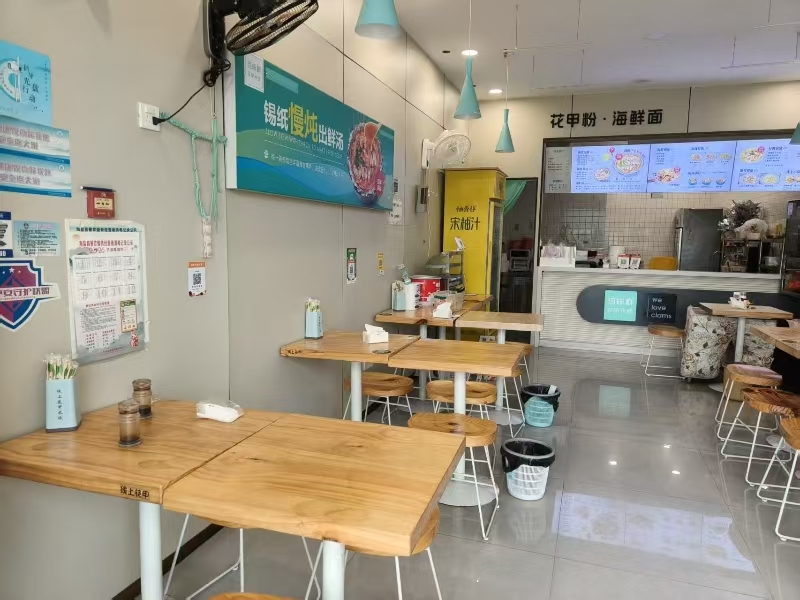 好运转（佰位鲜花甲米线）海盐百步大型酒店旁小吃店转让
