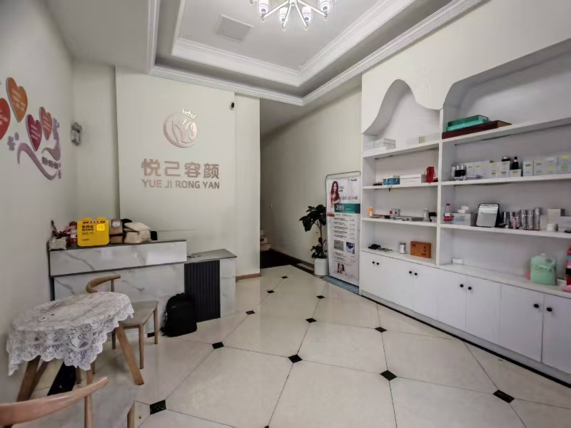 好运转（遇尚美容）成熟小区、万达广场美容店转让