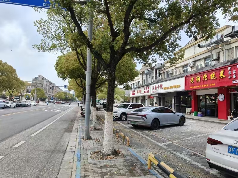 好运转（老厨房）南湖区文桥路330㎡20年老店三间门面上下两层，餐饮店转让、