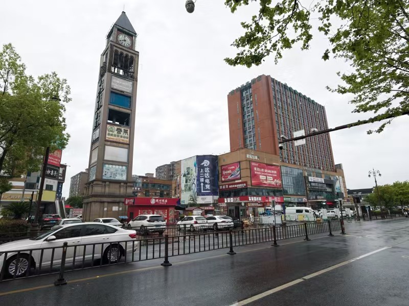 好运转（腩潮鲜.牛腩火锅）镇中心&ldquo;C位&rdquo;开了7年的火锅店转让