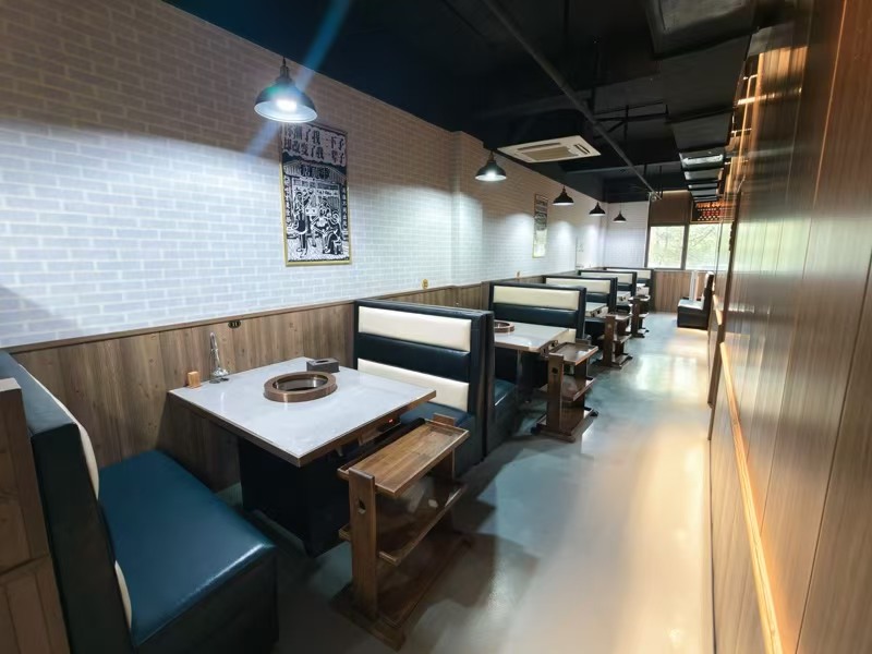 好运转（腩潮鲜.牛腩火锅）镇中心&ldquo;C位&rdquo;开了7年的火锅店转让