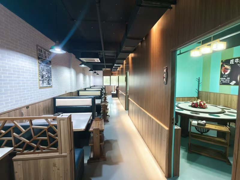 好运转（腩潮鲜.牛腩火锅）镇中心&ldquo;C位&rdquo;开了7年的火锅店转让