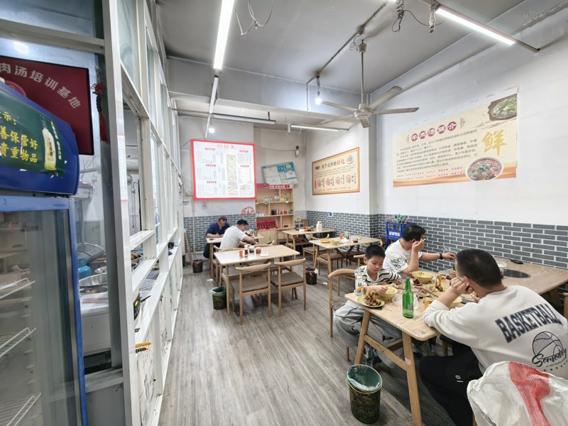 好运转（衡一牛牛肉汤）桐乡市濮院开了8年牛肉汤店急转