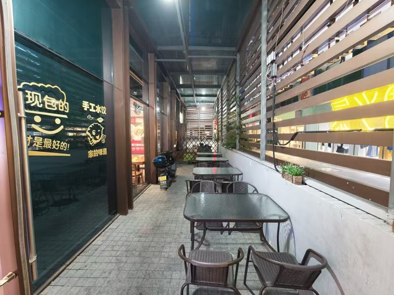 好运转（柏记水饺）多栋大型写字楼底商纯一层92㎡饺子馆转让