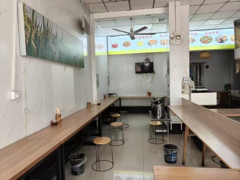 好运转（百姓食堂中式快餐）海宁小区大门口旁快餐店转让