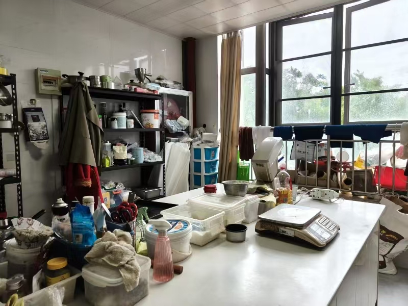 好运转（烘焙店）海盐中医院对面烘焙店转让可餐饮