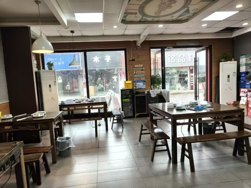 好运转（飞翔干锅虾餐饮店）海宁袁花蜜雪冰城旁餐饮店转让