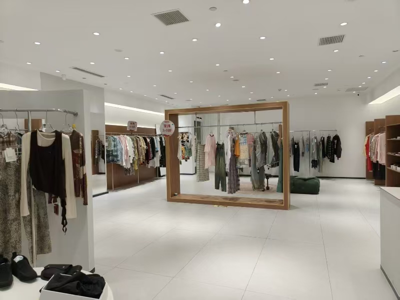 好运转（GUOBEAUTY）海宁银泰城女装店转让