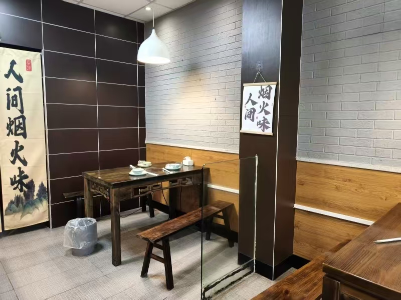 好运转（飞翔干锅虾餐饮店）海宁袁花蜜雪冰城旁餐饮店转让