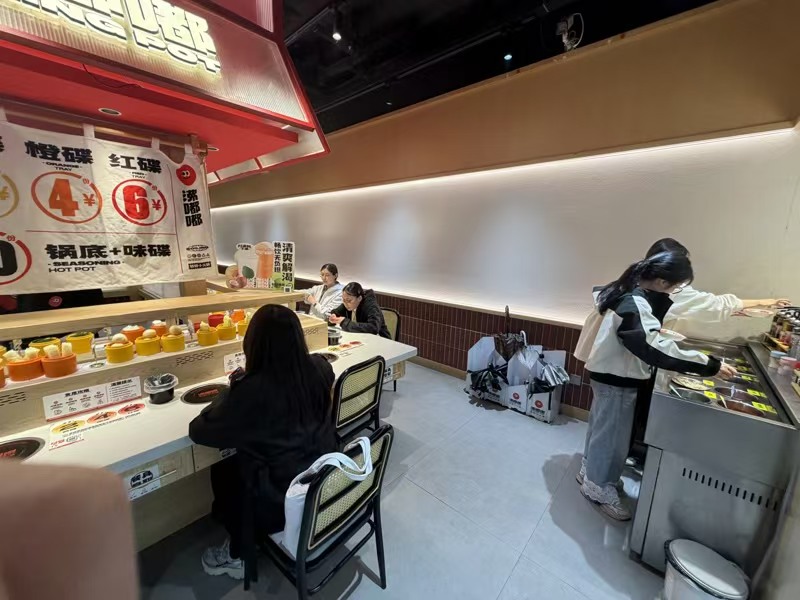 好运转（转转小火锅）八佰伴门口128㎡餐饮小吃店转让